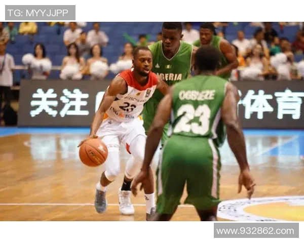 共和国队与蒙大拿队的激烈对决展现篮球魅力与团队精神